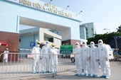 Vietcombank trao tặng 5 tỷ đồng và 10 000 suất ăn hỗ trợ Bệnh viện K cơ sở Tân Triều phòng, chống dịch COVID-19